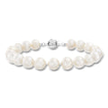 Cultured pearl bracelet with white round pearls and 14kt white gold clasp