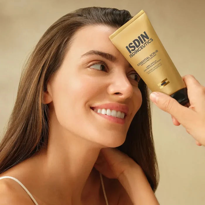 Essential Scrub Exfoliating Cleanser